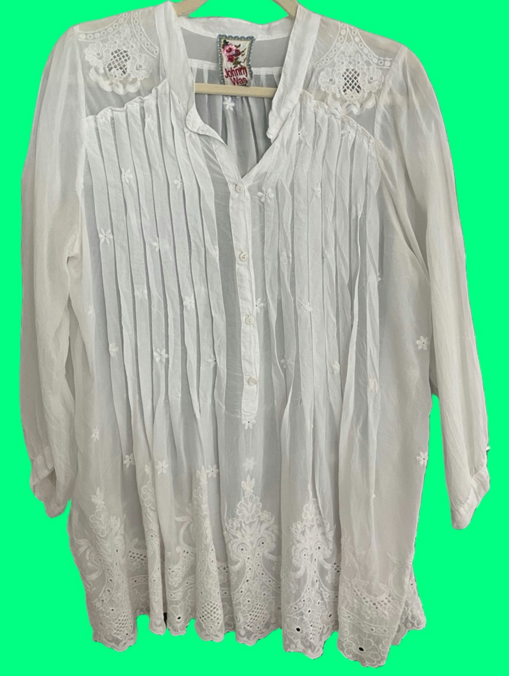 Johnny Was Boho White Embroidered Pintuck Women's Tunic Top